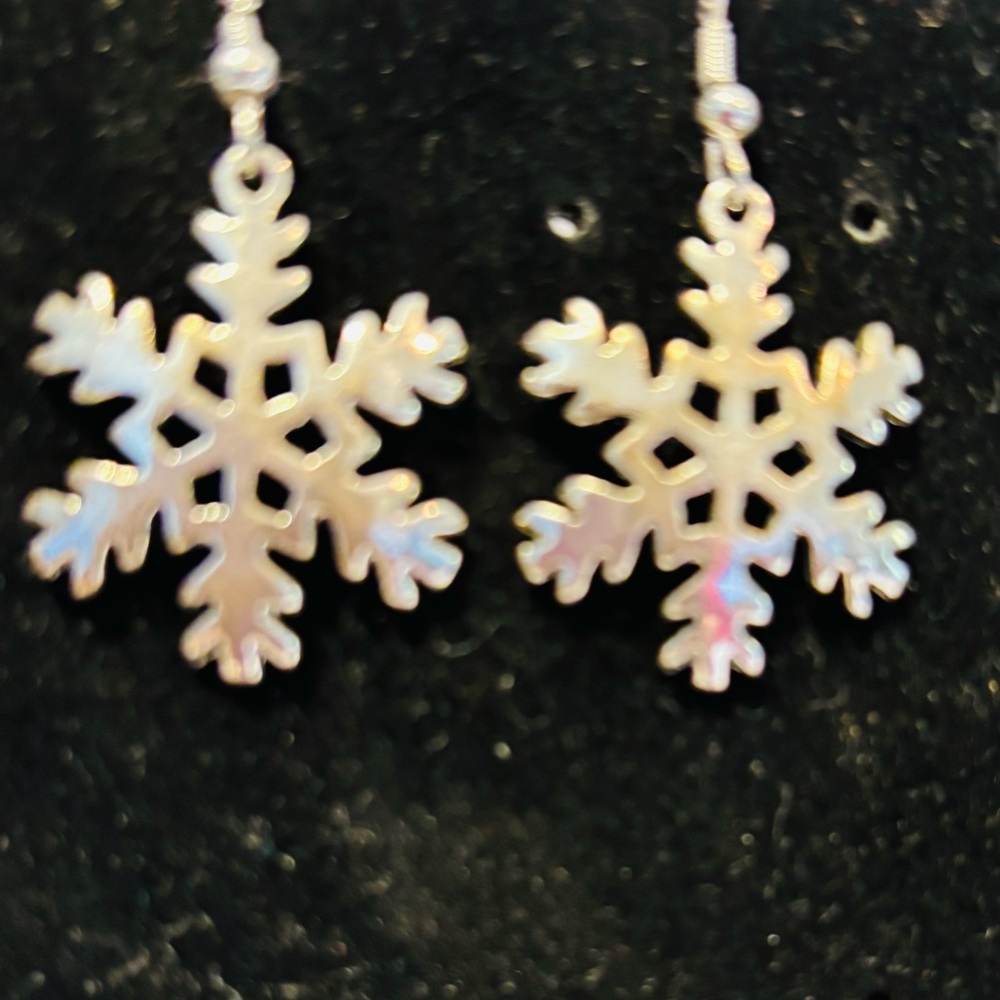 Elegant Snowflake Earrings Silver tone Jewelry Festive Winter Whimsical Fun